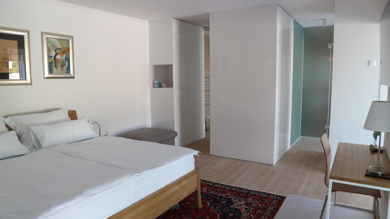Haus Helga Leilighet Rab Town Eksteriør bilde